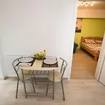 Studio Moghioros Rezidence 2
